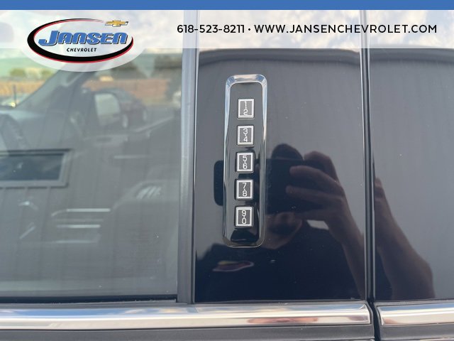 Used 2019 Ford F150 Limited image 9