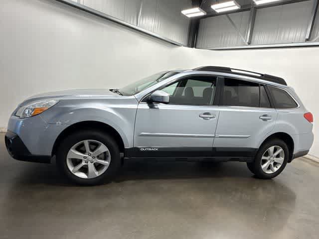 Used 2013 Subaru Outback 2.5i Premium AWD/4WD image 2