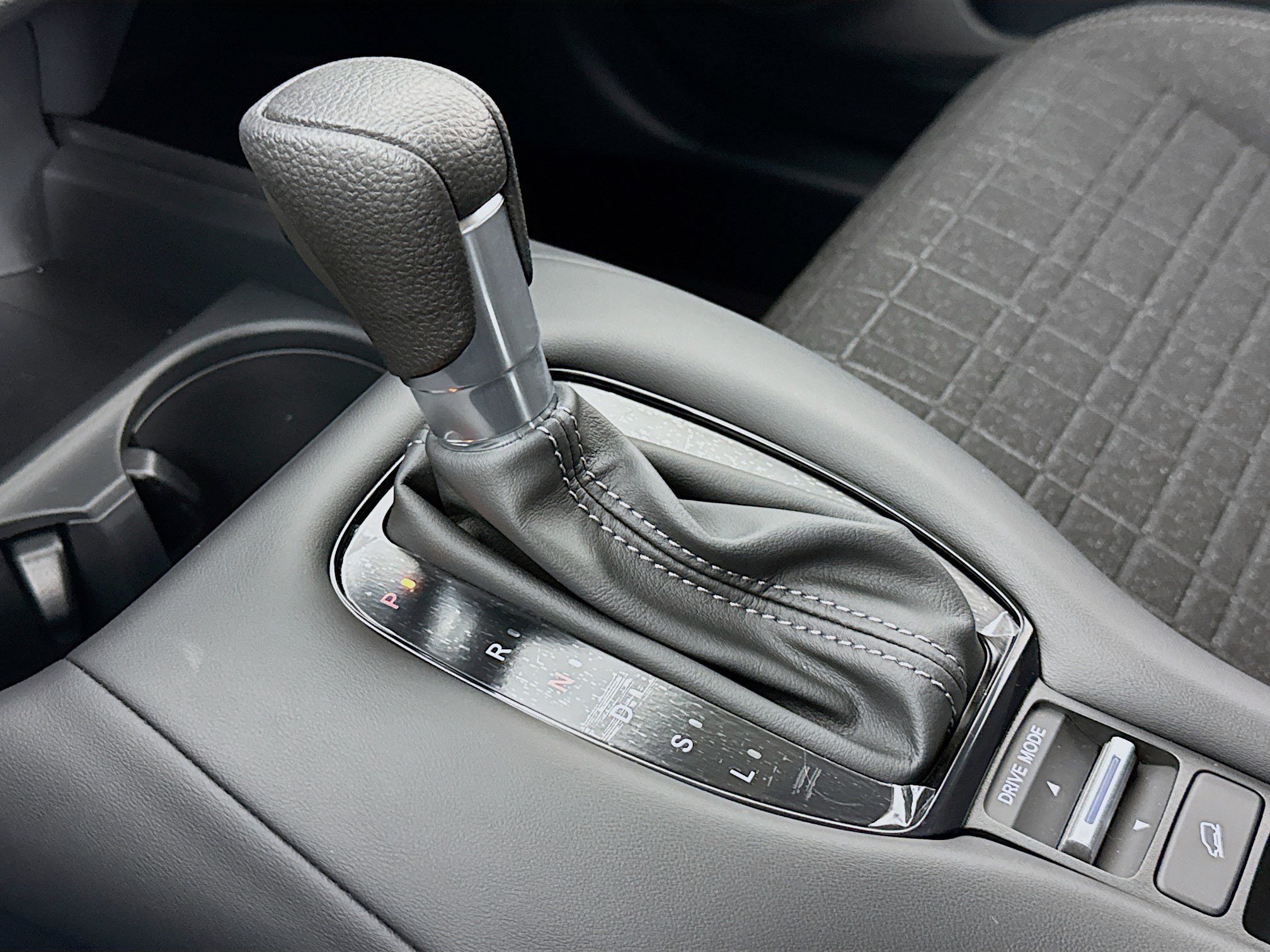 New 2027 Honda HR-V LX image 16