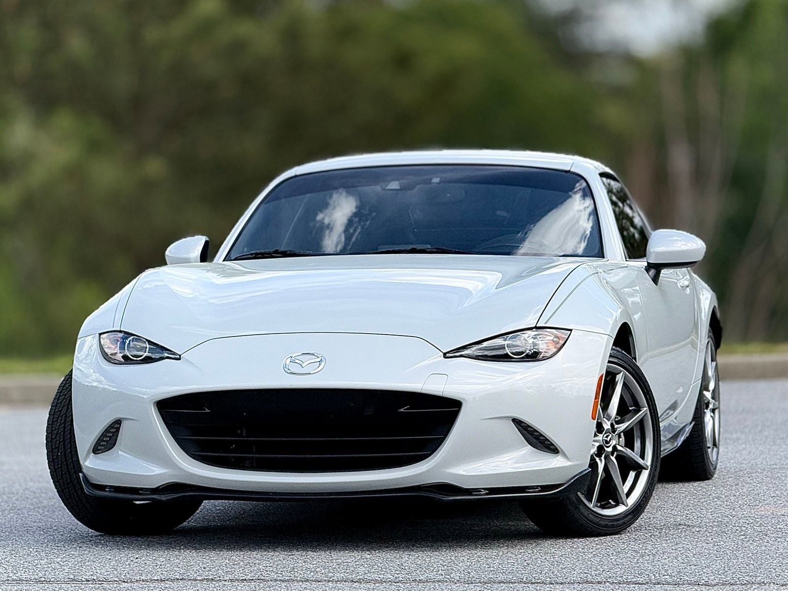 Used 2018 MAZDA MX-5 Miata RF Grand Touring image 2