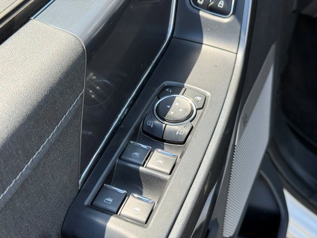 Used 2023 Ford F150 Lariat w/ Equipment Group 502A High image 14