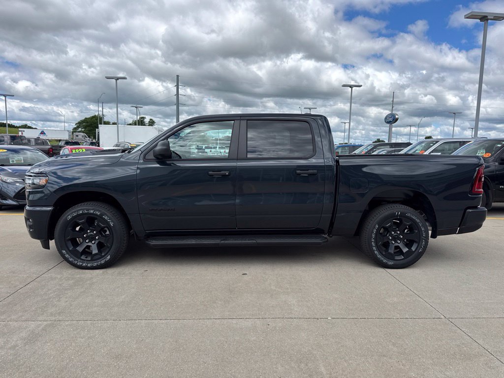 New 2026 RAM 1500 Express AWD/4WD image 23