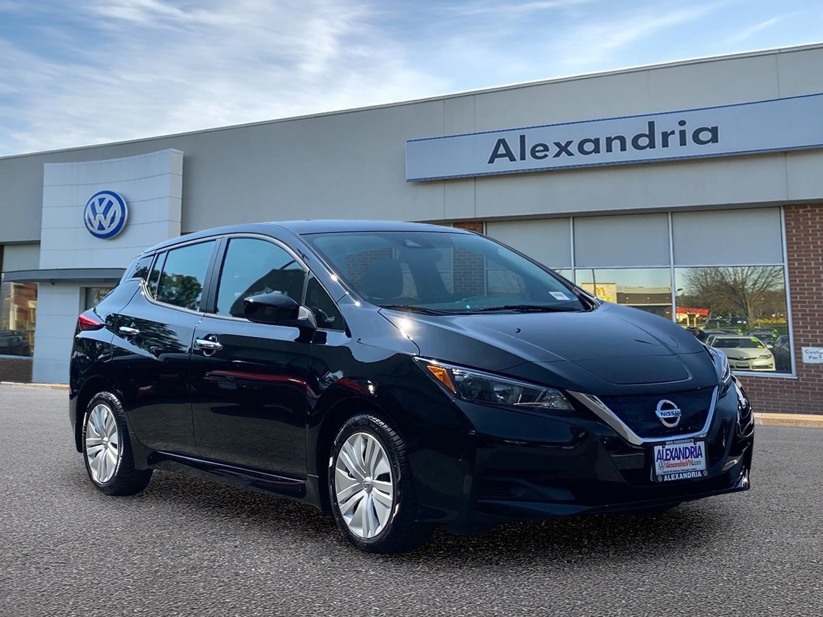 Used 2022 Nissan Leaf S FWD image 1