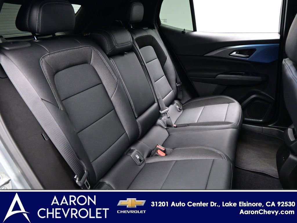 New 2026 Chevrolet Equinox EV LT image 27