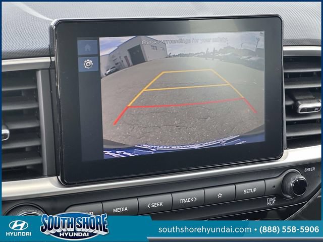 Certified 2025 Hyundai Venue SEL FWD image 30