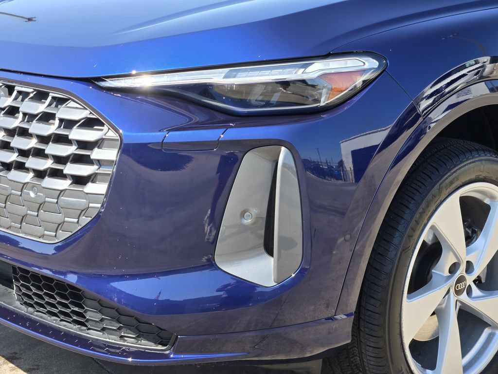 Certified 2025 Audi Q5 Premium Plus w/ Premium Plus AWD/4WD image 12