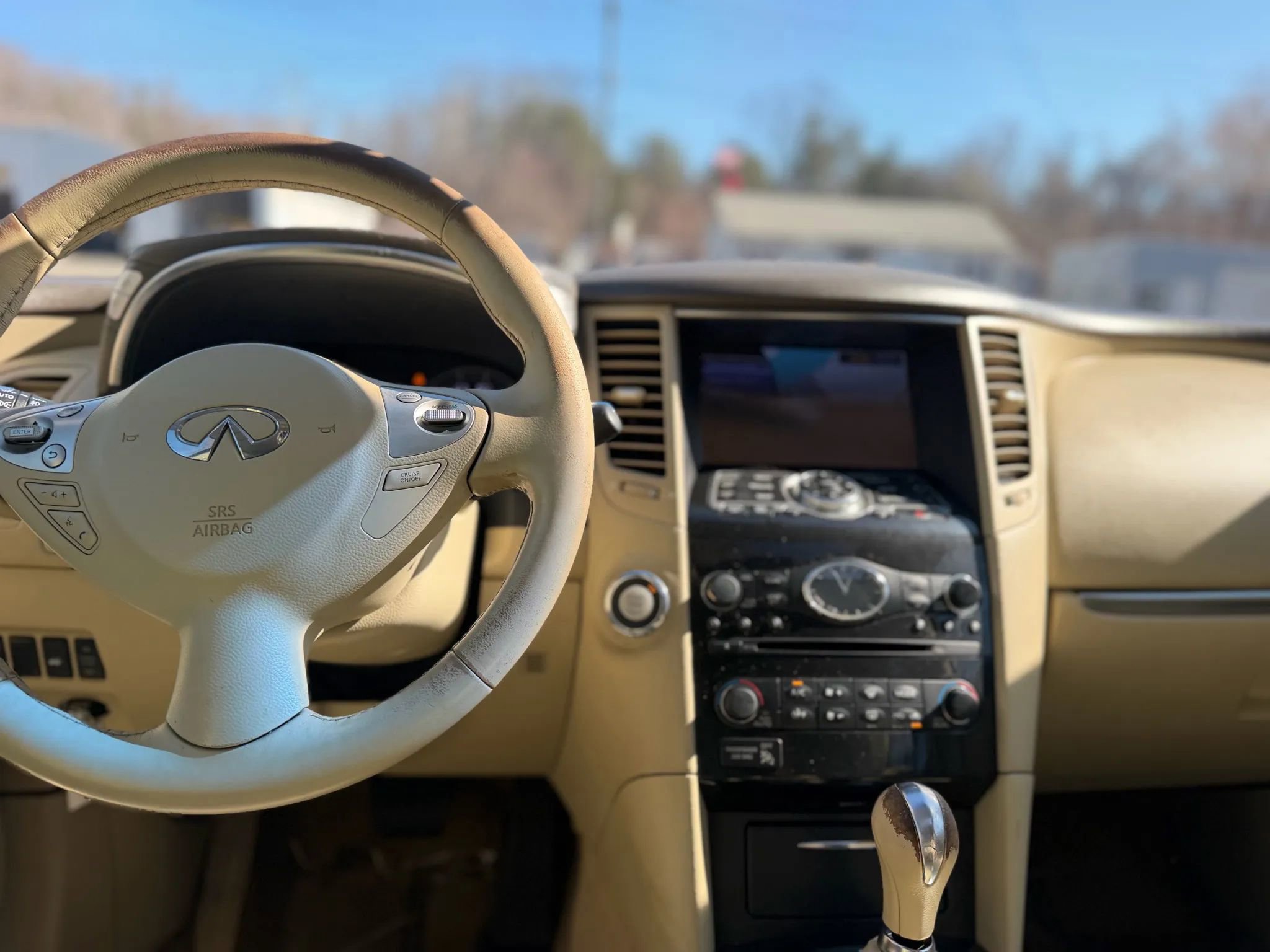 Used 2014 INFINITI QX70 3.7 Sport Utility 4D w/ Premium Package image 30