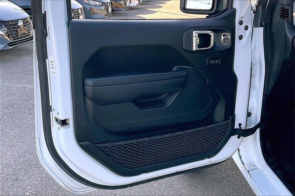 Used 2024 Jeep Wrangler Sport S image 21