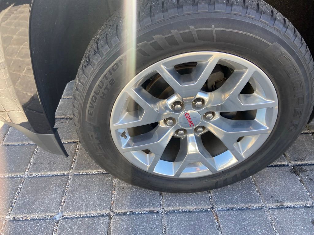 Used 2020 GMC Yukon SLT w/ Value Plus Edition image 8