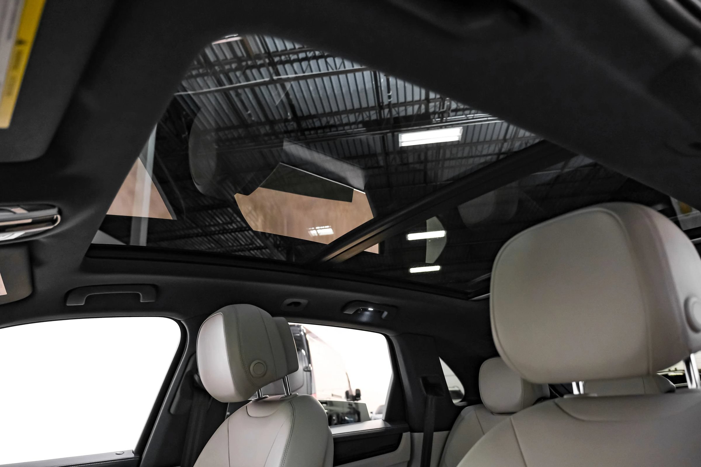 Used 2019 Porsche Cayenne AWD/4WD image 25