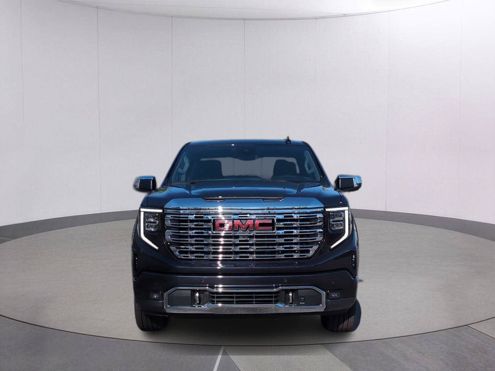 New 2026 GMC Sierra 1500 Denali w/ Denali Reserve Package AWD/4WD image 9