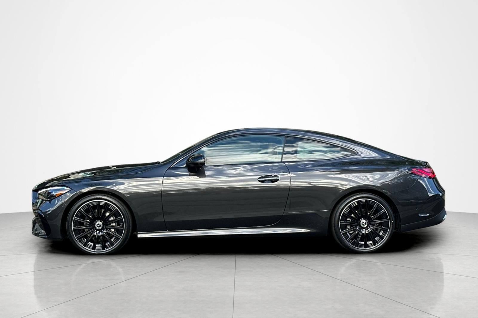 New 2026 Mercedes-Benz CLE 300 4MATIC Coupe image 2