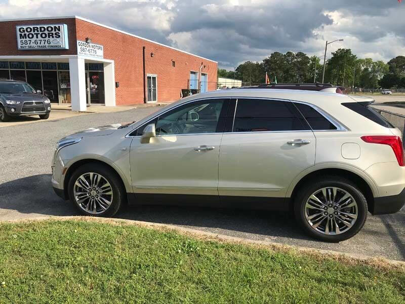 Used 2017 Cadillac XT5 Premium Luxury w/ Driver Assist Package image 2