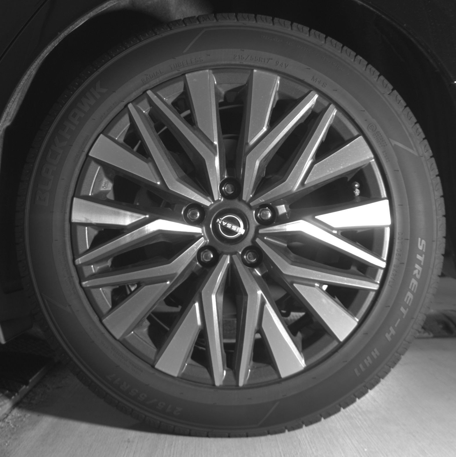 Used 2025 Nissan Altima 2.5 SV image 14