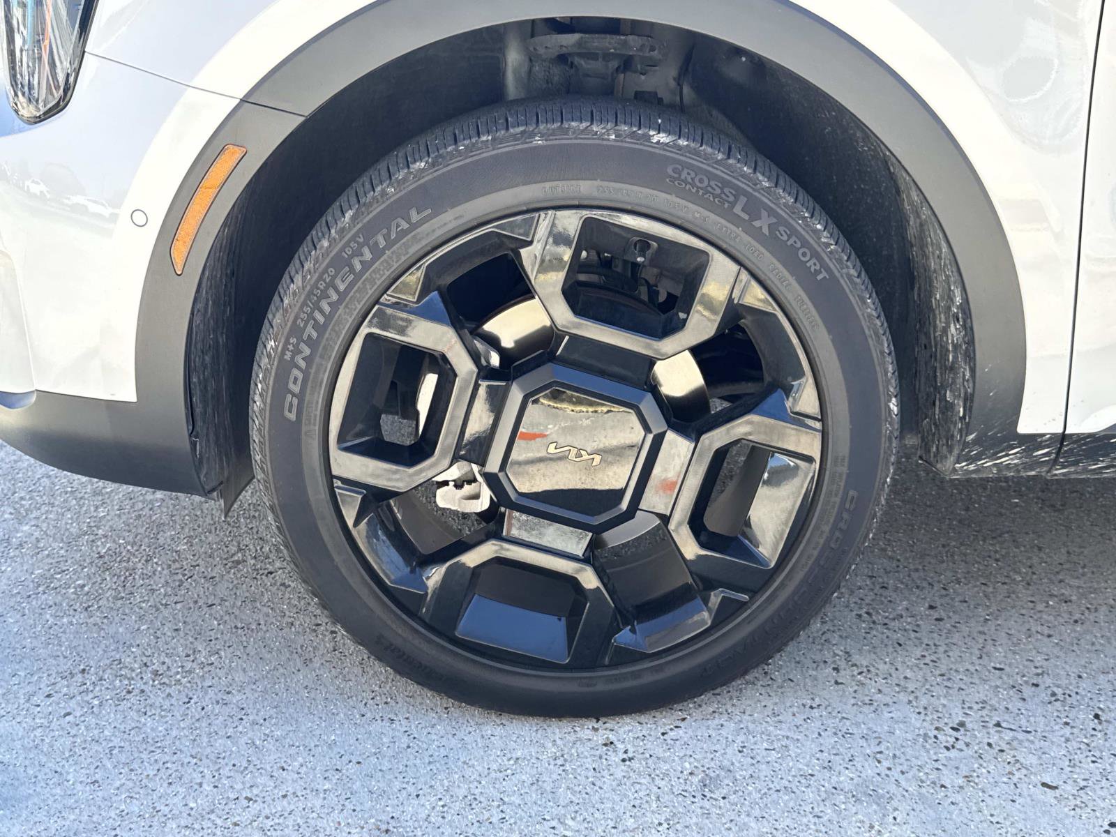 Used 2025 Kia Sorento SX Prestige w/ Olive Brown Leather Package image 4