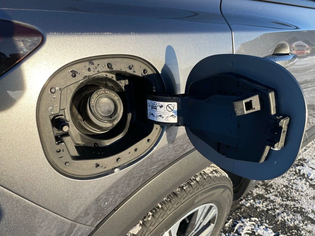 Used 2023 Nissan Rogue SV image 54