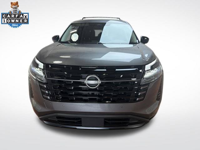 Used 2026 Nissan Pathfinder SV FWD image 2
