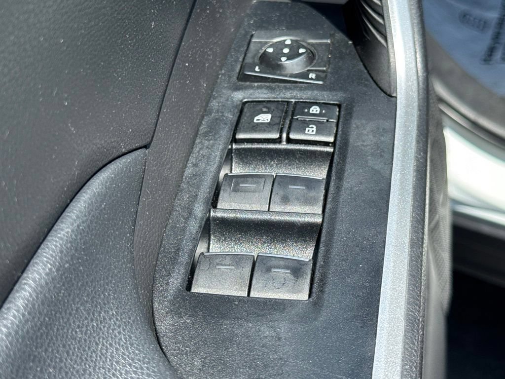 Certified 2022 Toyota RAV4 XLE w/ Convenience Package FWD image 21