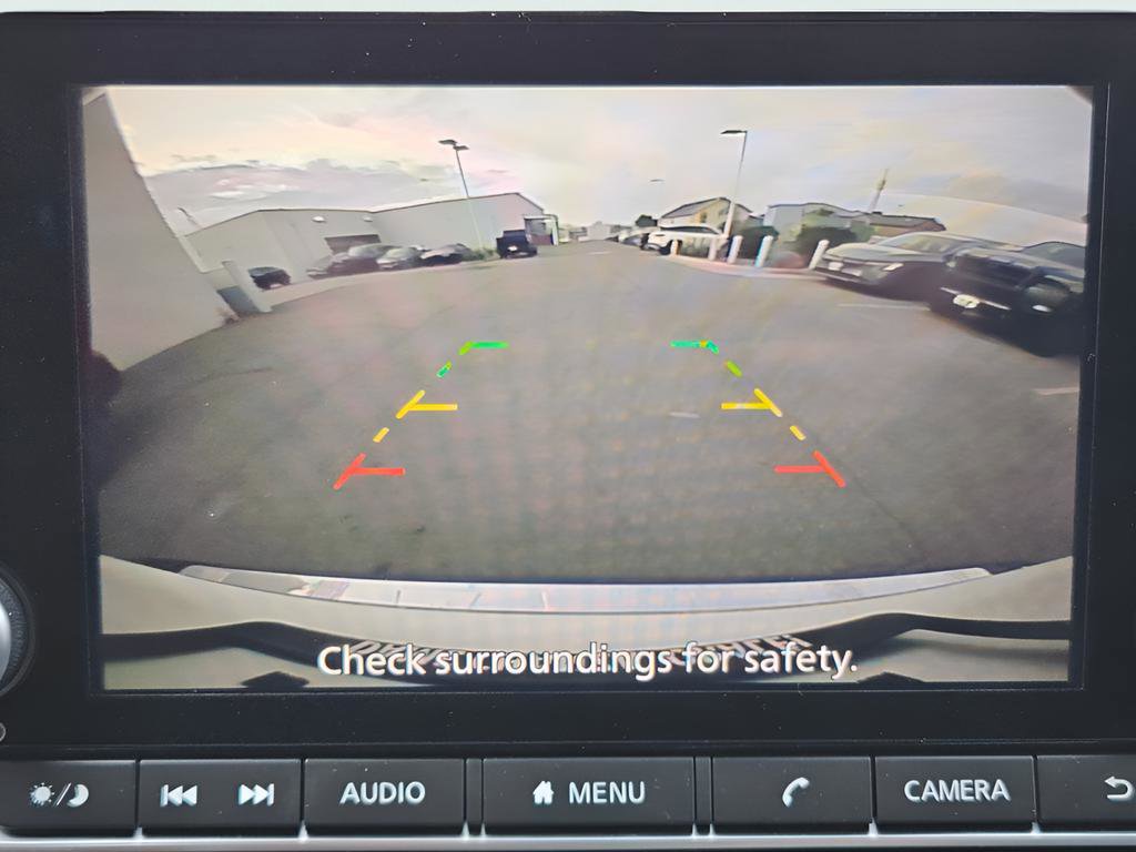 Used 2022 Nissan Rogue SV image 22