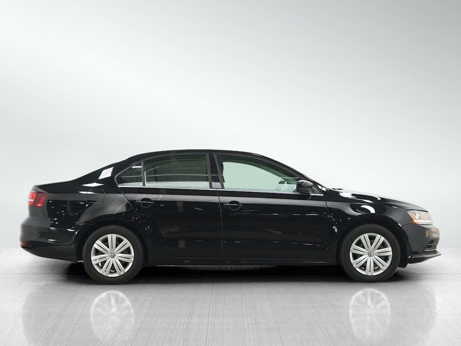 Used 2017 Volkswagen Jetta S w/ Jetta S Cold Weather Package FWD image 6