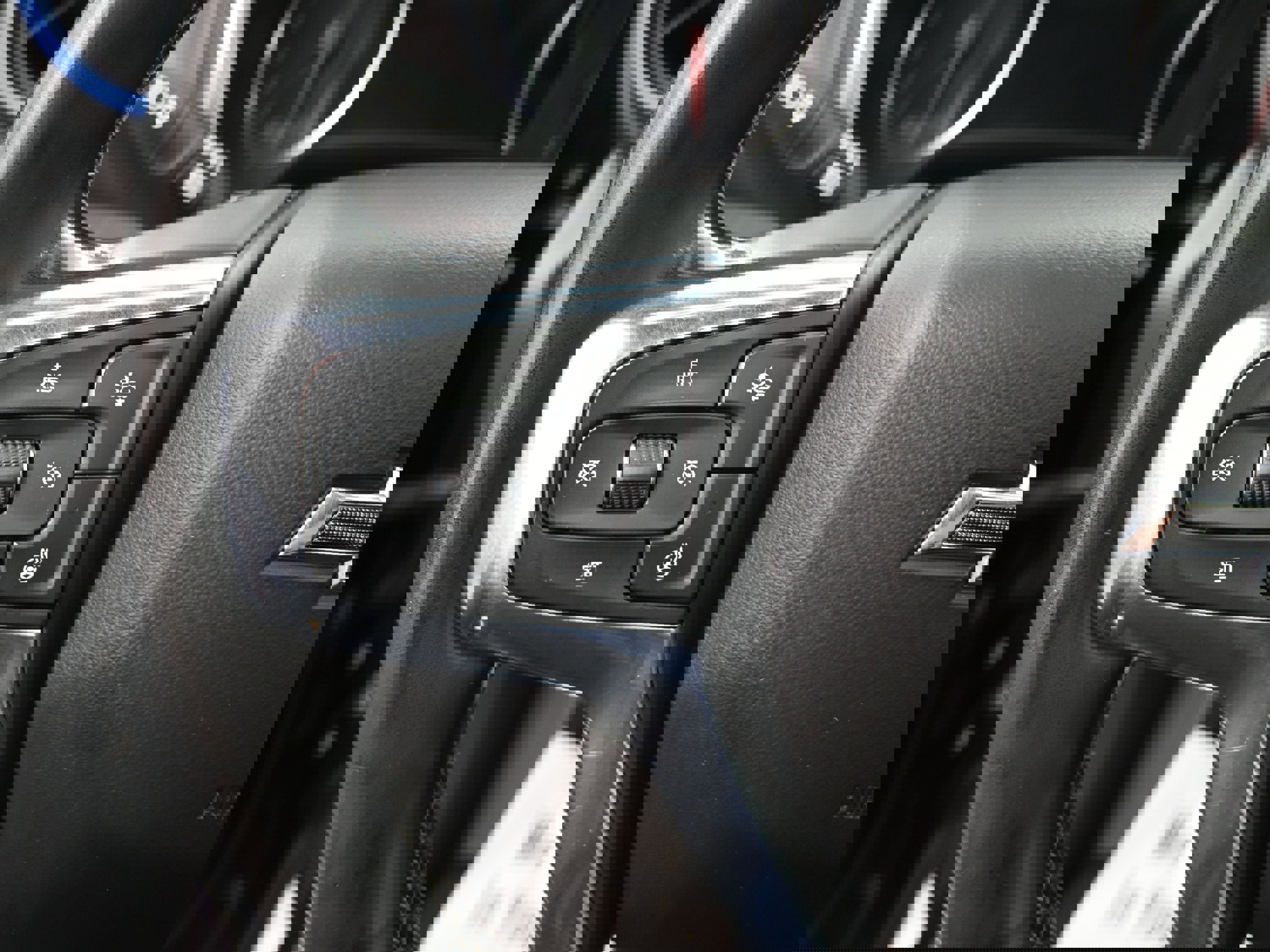 Certified 2023 Chevrolet Blazer RS w/ Driver Confidence II Package image 13