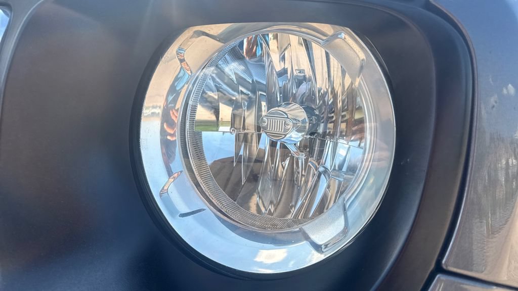 Used 2019 Jeep Renegade Latitude w/ Popular Equipment Group AWD/4WD image 17