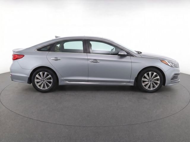 Used 2017 Hyundai Sonata Sport w/ Value Edition Package 02 FWD image 8