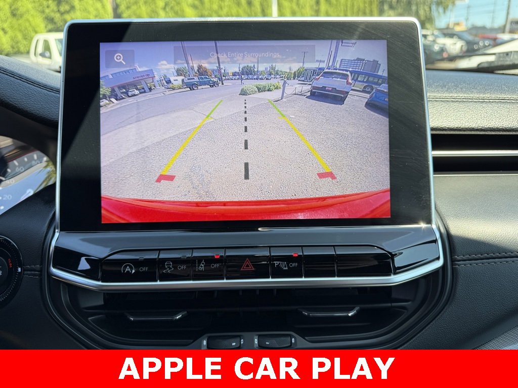 Used 2023 Jeep Compass Limited image 3