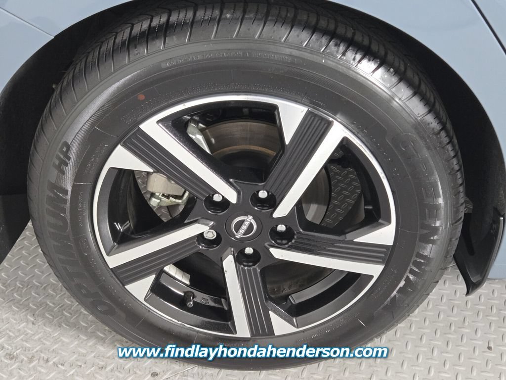 Used 2024 Nissan Sentra SV FWD image 11