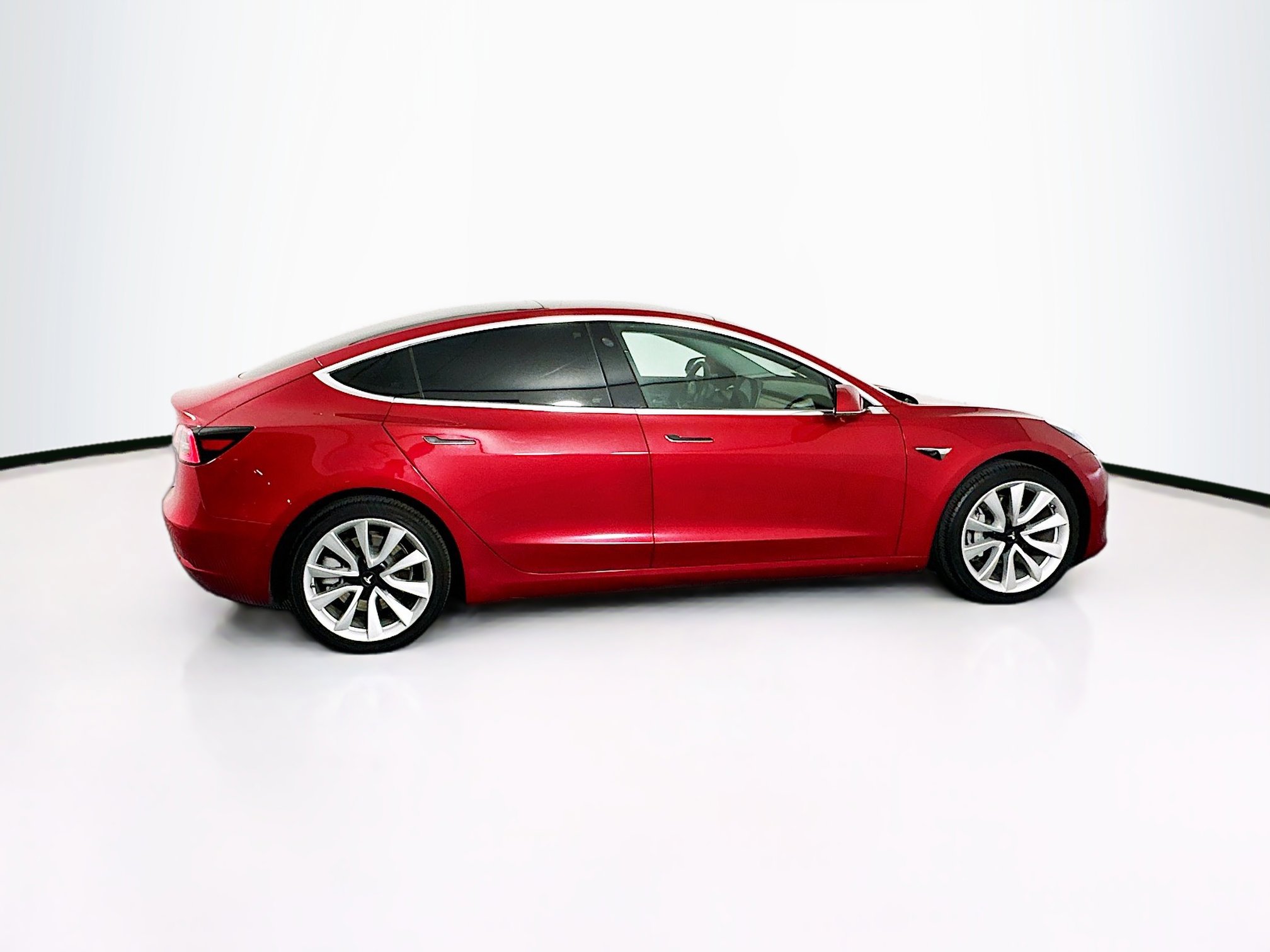 Used 2020 Tesla Model 3 Standard Range Plus RWD image 10