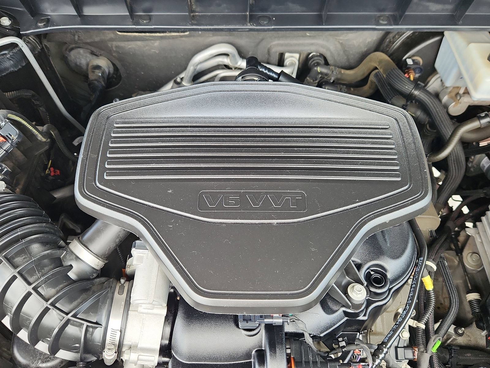 Used 2019 GMC Acadia SLT AWD/4WD image 18