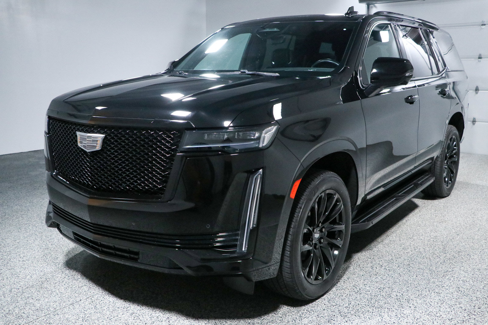 Used 2024 Cadillac Escalade Sport w/ LPO, ONYX Package AWD/4WD image 39