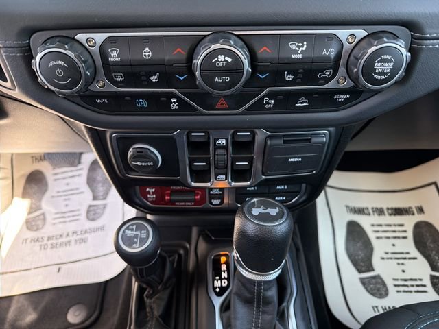 Used 2025 Jeep Wrangler Unlimited Rubicon 4xe w/ Safety Group AWD/4WD image 21