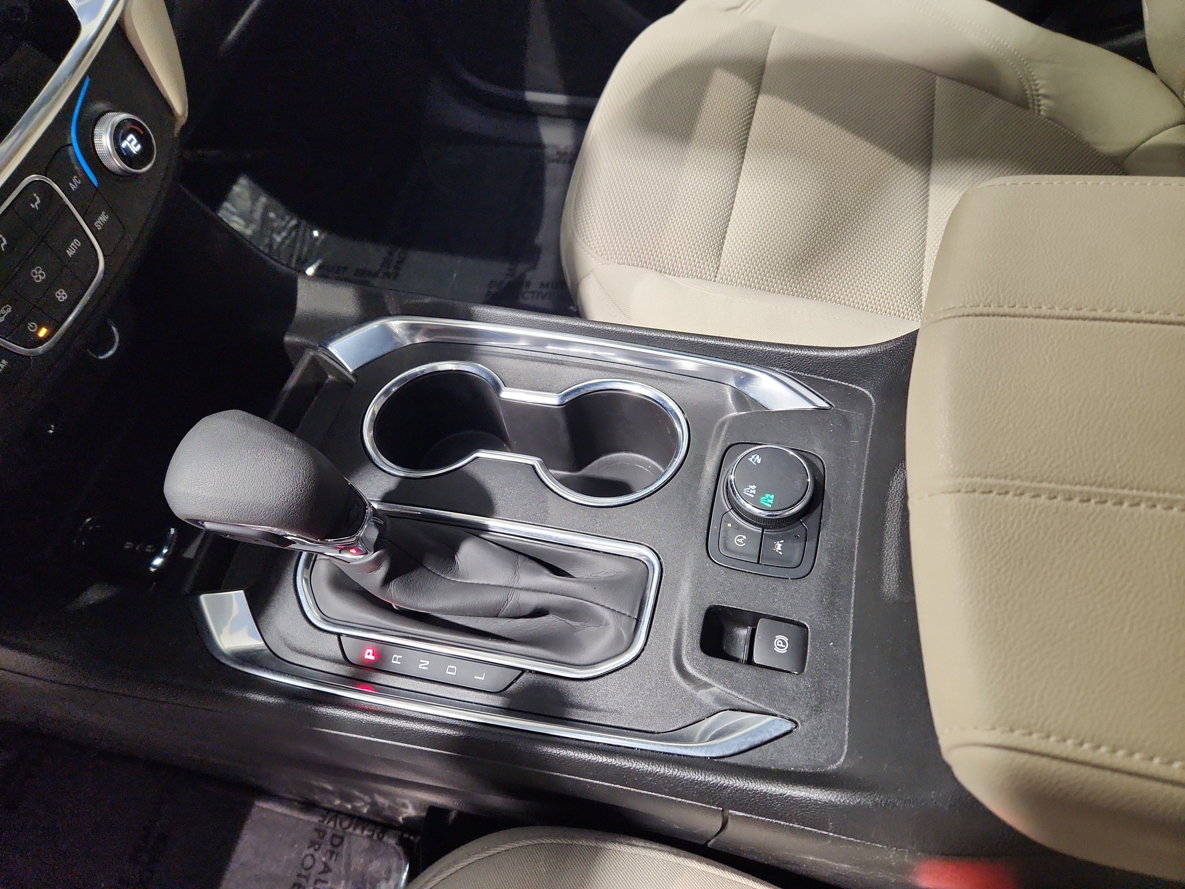 Certified 2023 Chevrolet Traverse LS image 12