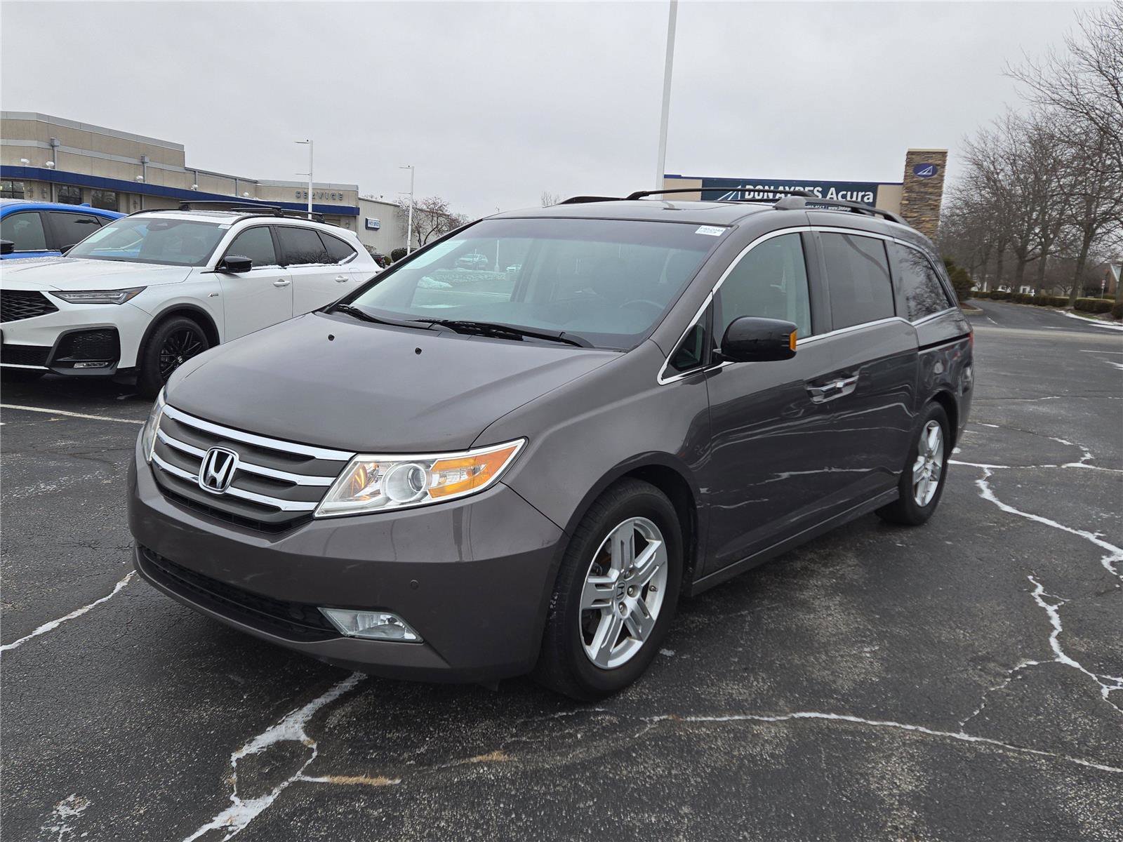 Used 2011 Honda Odyssey Touring image 2