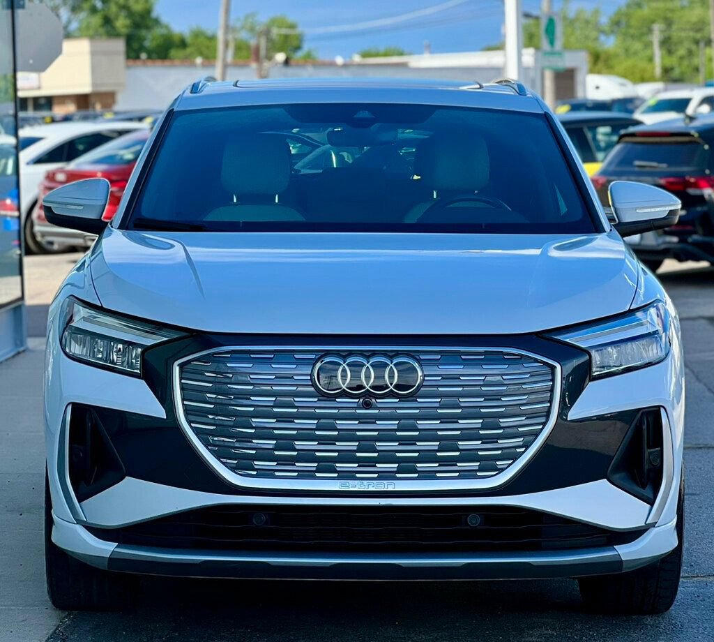 Used 2023 Audi Q4 e-tron Premium AWD/4WD image 38