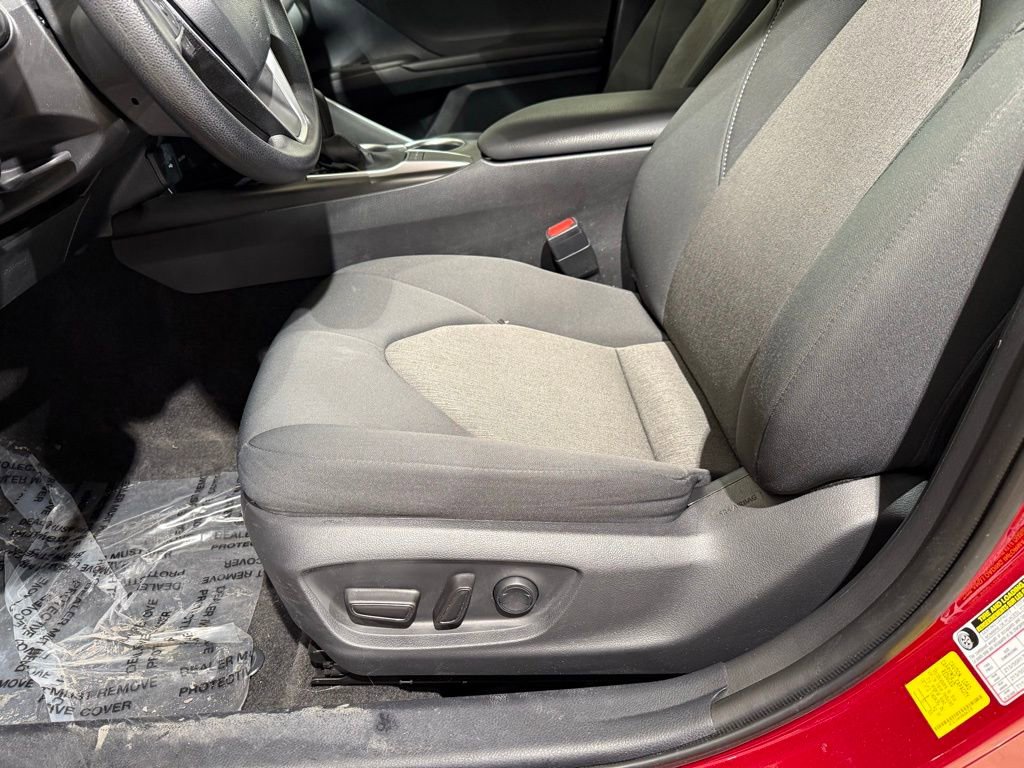 Certified 2022 Toyota Camry LE image 13