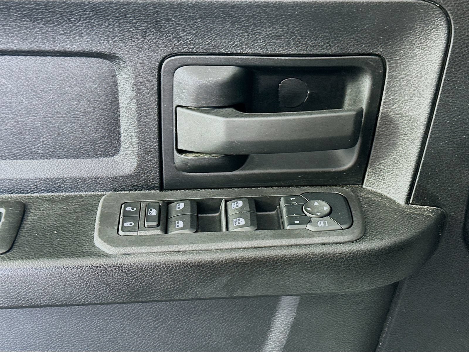 Used 2025 RAM 3500 Tradesman AWD/4WD image 18