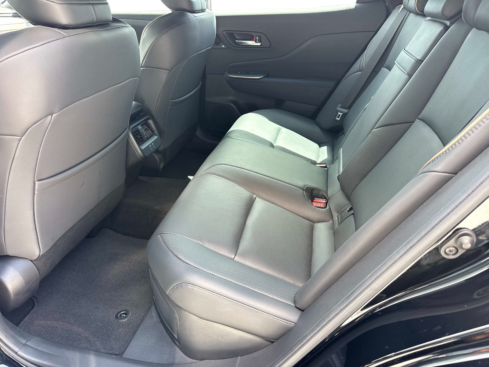 Used 2023 Toyota Crown AWD/4WD image 13