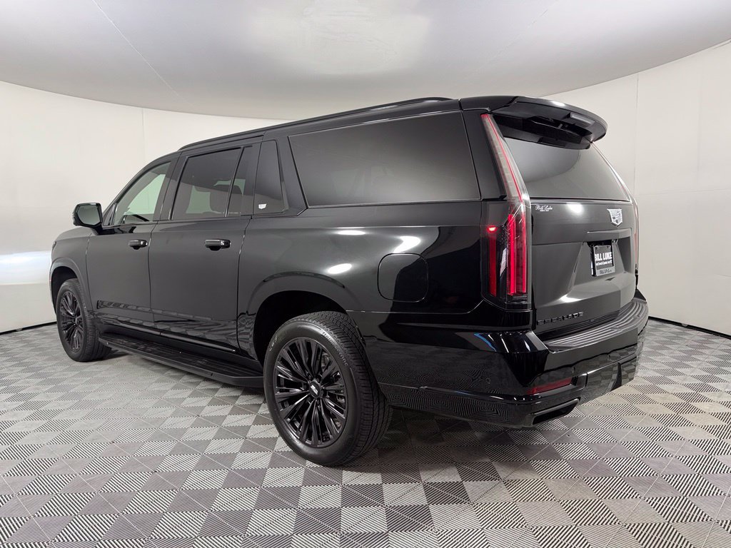 Used 2025 Cadillac Escalade ESV Sport w/ LPO, ONYX Package AWD/4WD image 9