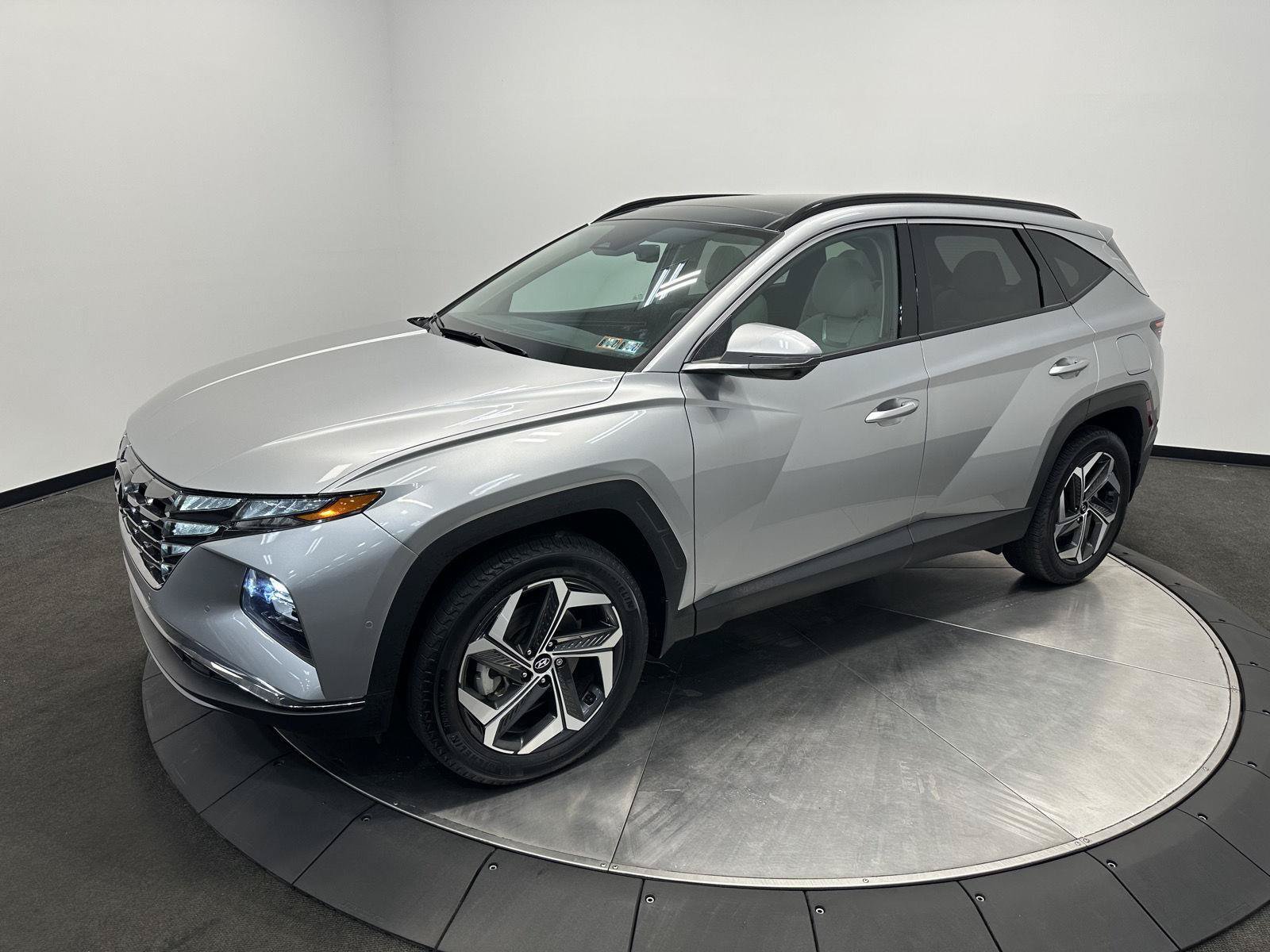 Certified 2024 Hyundai Tucson Limited AWD/4WD image 4