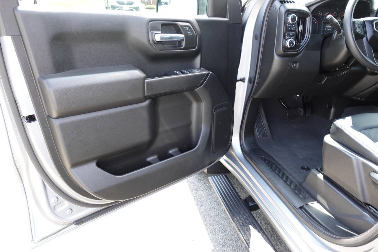 Used 2023 GMC Sierra 1500 Pro w/ Graphite Edition AWD/4WD image 15