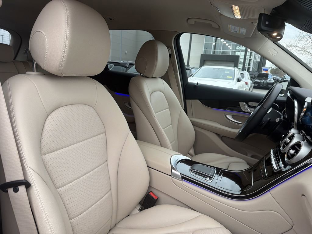 Used 2022 Mercedes-Benz GLC 300 4MATIC image 19