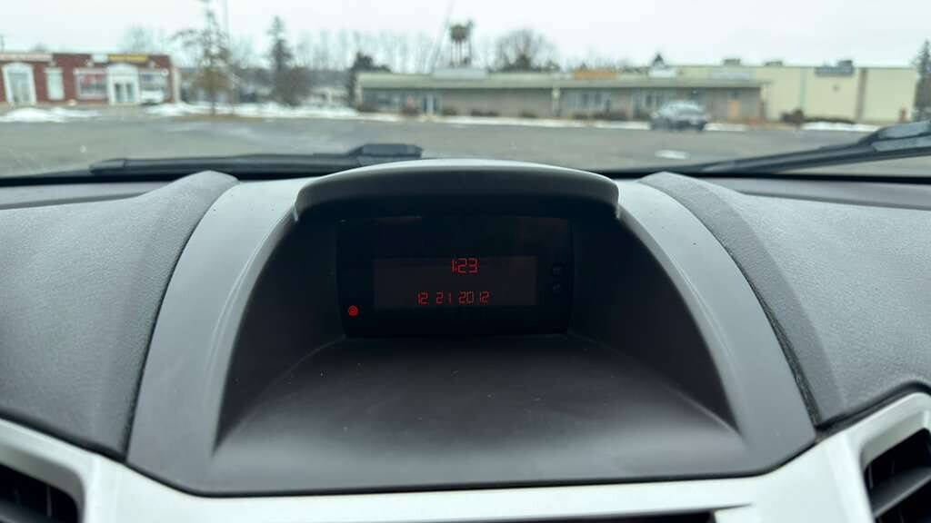 Used 2012 Ford Fiesta SE w/ Winter Pkg FWD image 16