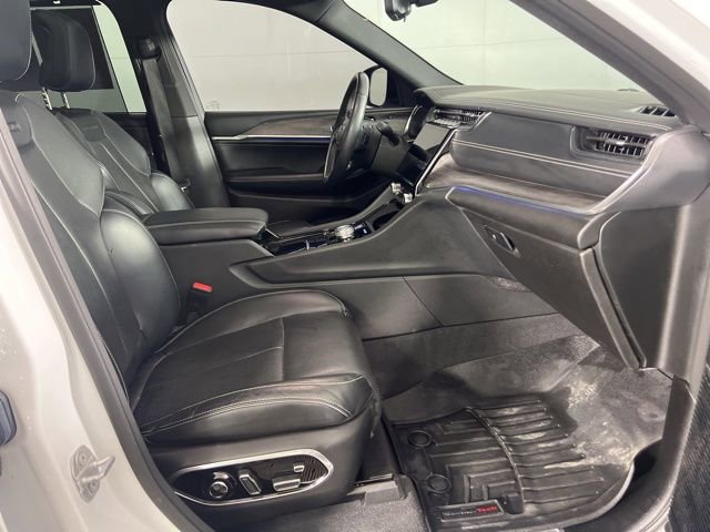 Used 2022 Jeep Grand Cherokee L Overland w/ Luxury Tech Group IV image 12