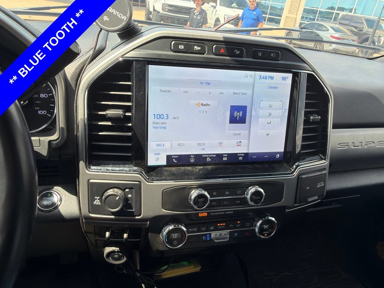 Used 2022 Ford F250 Platinum w/ FX4 Off-Road Package AWD/4WD image 11