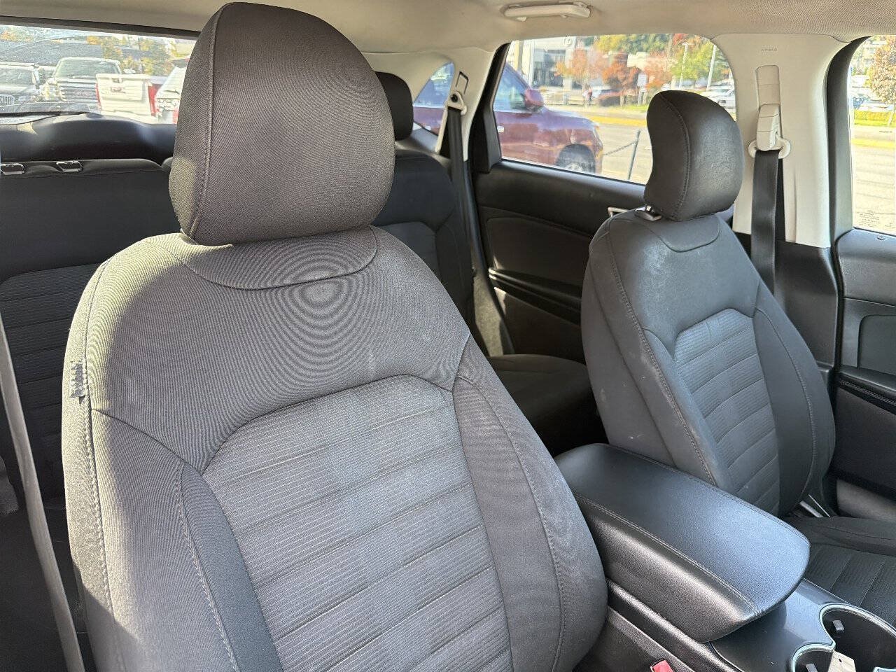 Used 2018 Ford Edge SEL AWD/4WD image 14