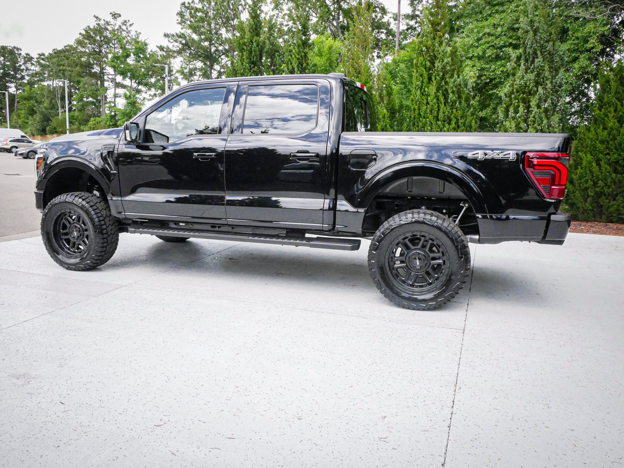 Used 2026 Ford F150 Lariat w/ Equipment Group 502A High AWD/4WD image 7