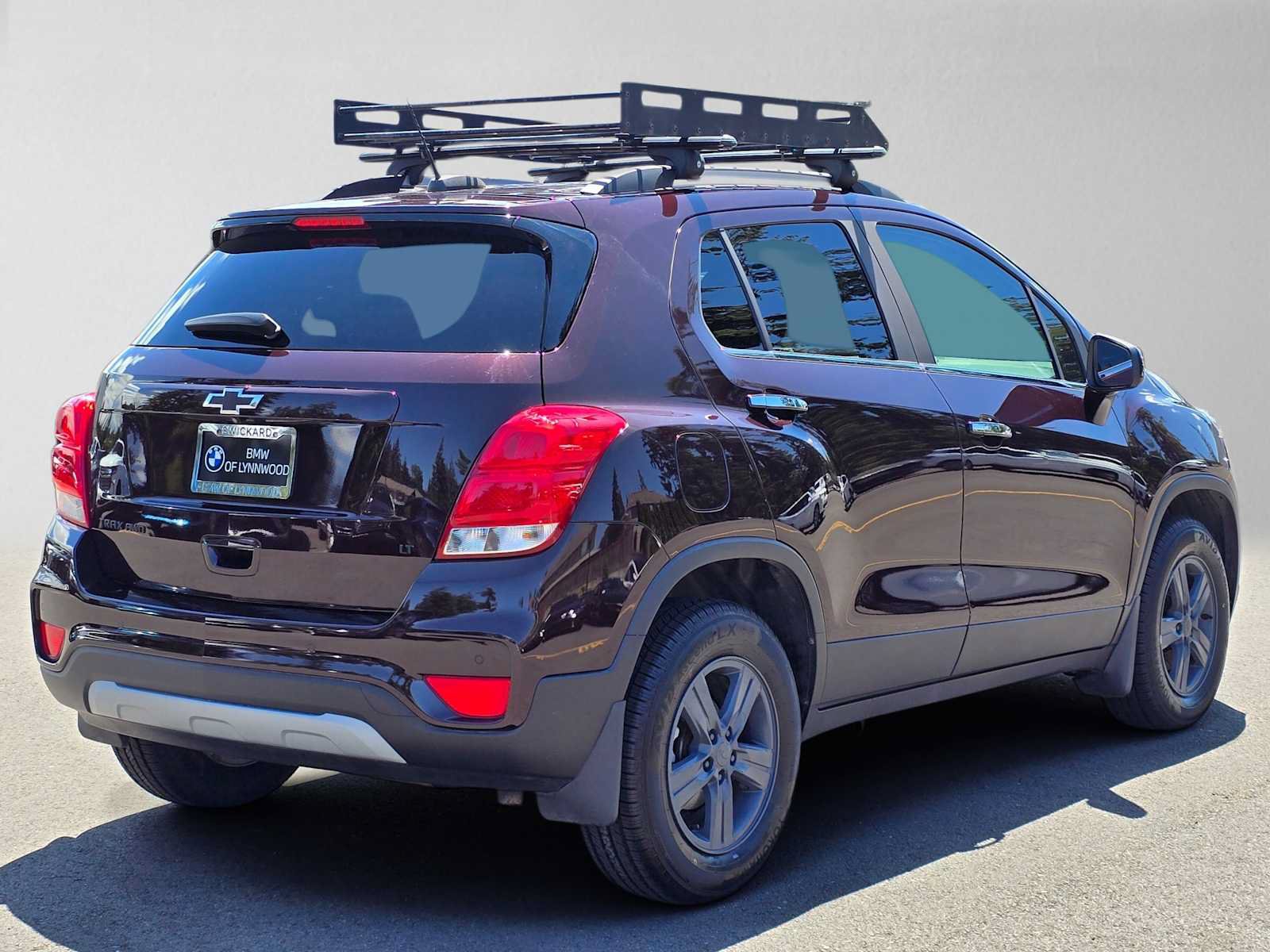 Used 2020 Chevrolet Trax LT w/ Driver Confidence Package AWD/4WD image 3