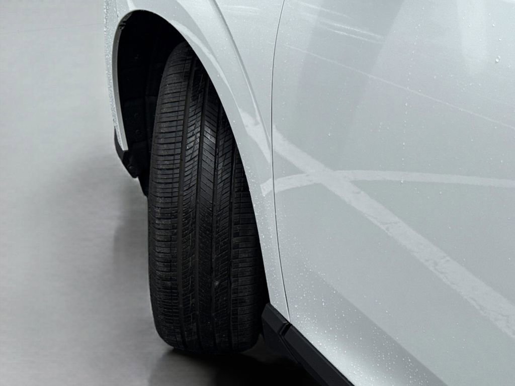 Certified 2025 Nissan Murano SV FWD image 48